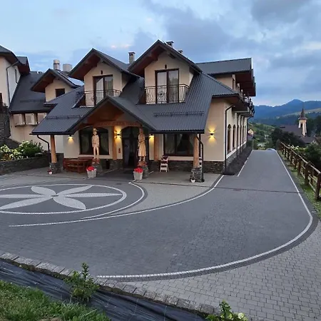 Perla Pienin Frühstückspension 3*