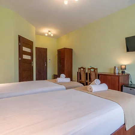 Frühstückspension Perla Pienin 3*