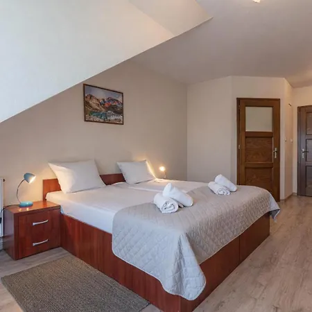 Perla Pienin Frühstückspension 3*