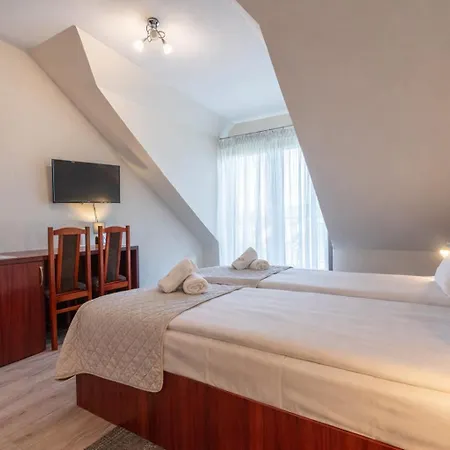 Frühstückspension Perla Pienin 3*